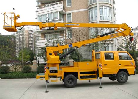 廣州高空作業(yè)平臺(tái)車出租